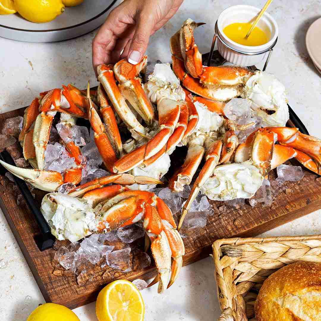 Alaskan Dungeness Crab Clusters – 3 lbs