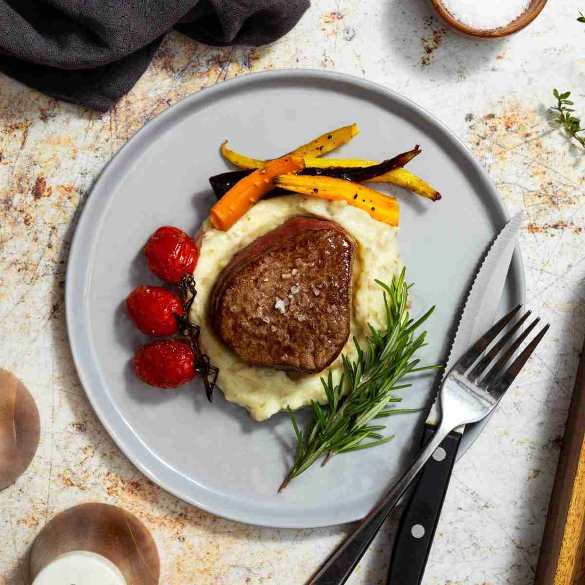 Kinnealey Meats® USDA Prime Black Angus Filet Mignon – 4 oz