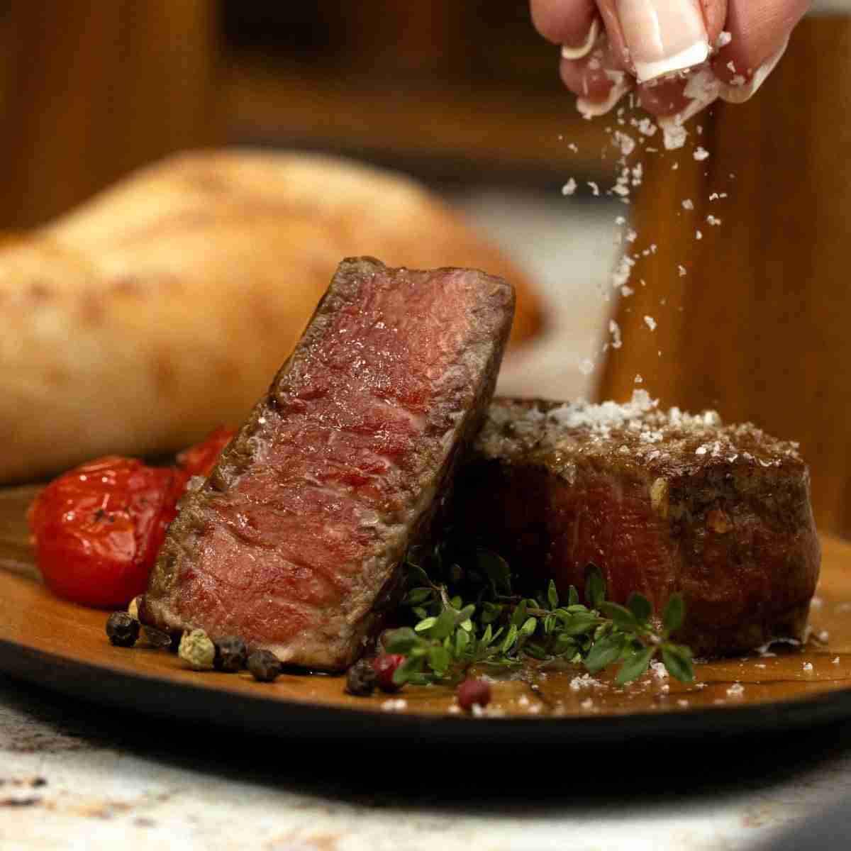 Kinnealey Meats® USDA Prime Black Angus Filet Mignon – 4 oz